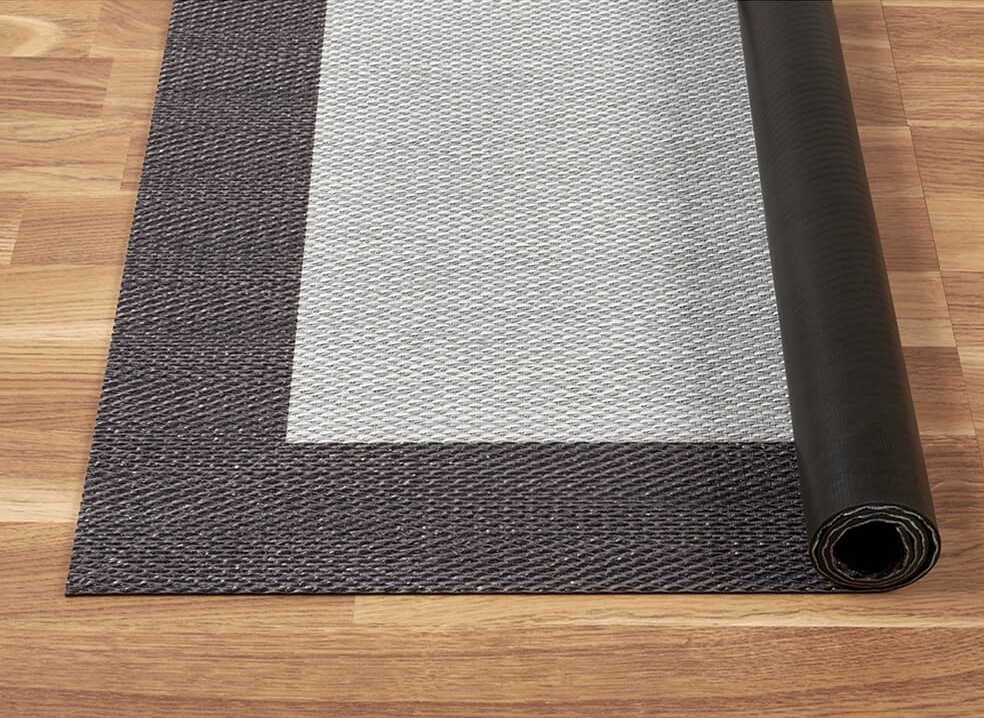 alfombra vinilo gris con cenefa oscura